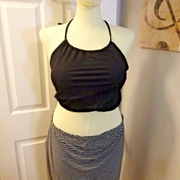 Zara NWT Medium Halter Crop Top 90’s Retro Style Black - Picture 1 of 6